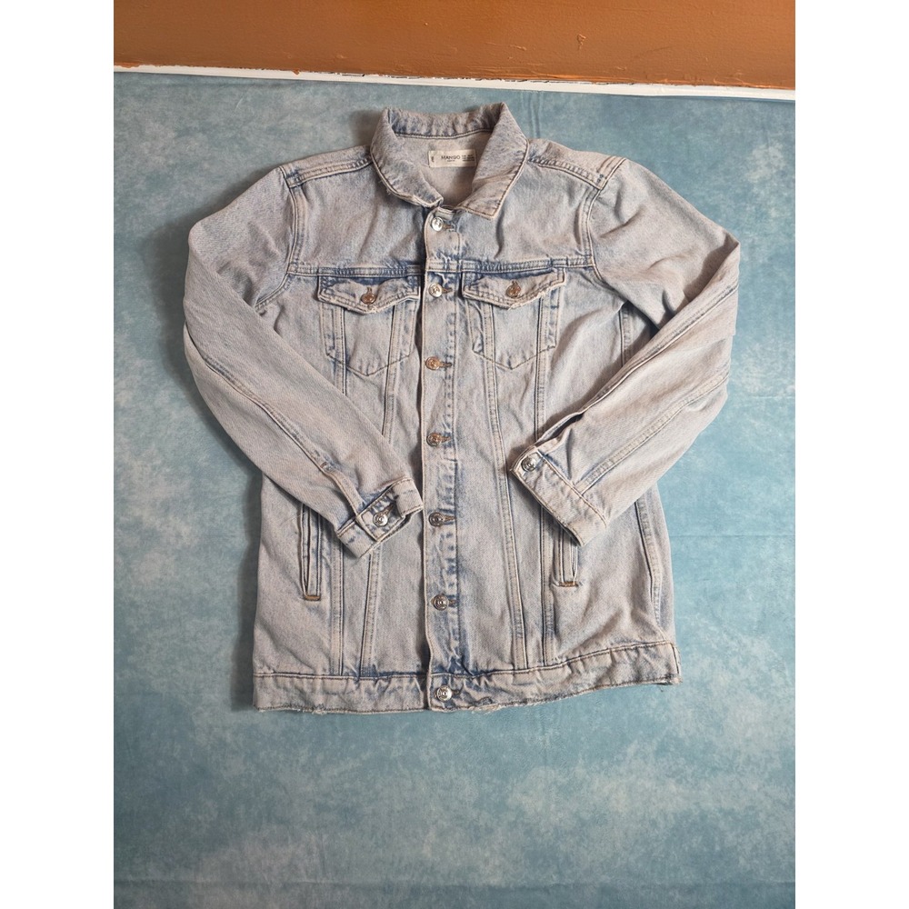 contemporary light-wash mango denim jacket with classic trucker styling size xs